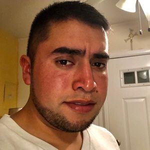 Meet your Posher, Efrain